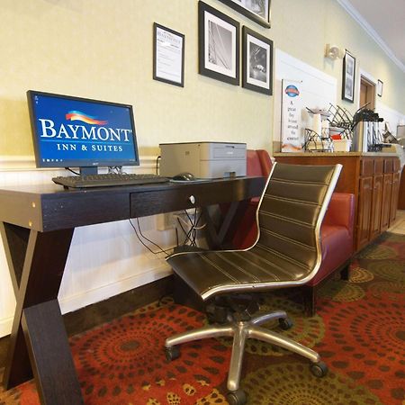 Baymont By Wyndham Portage Hotel Exterior photo